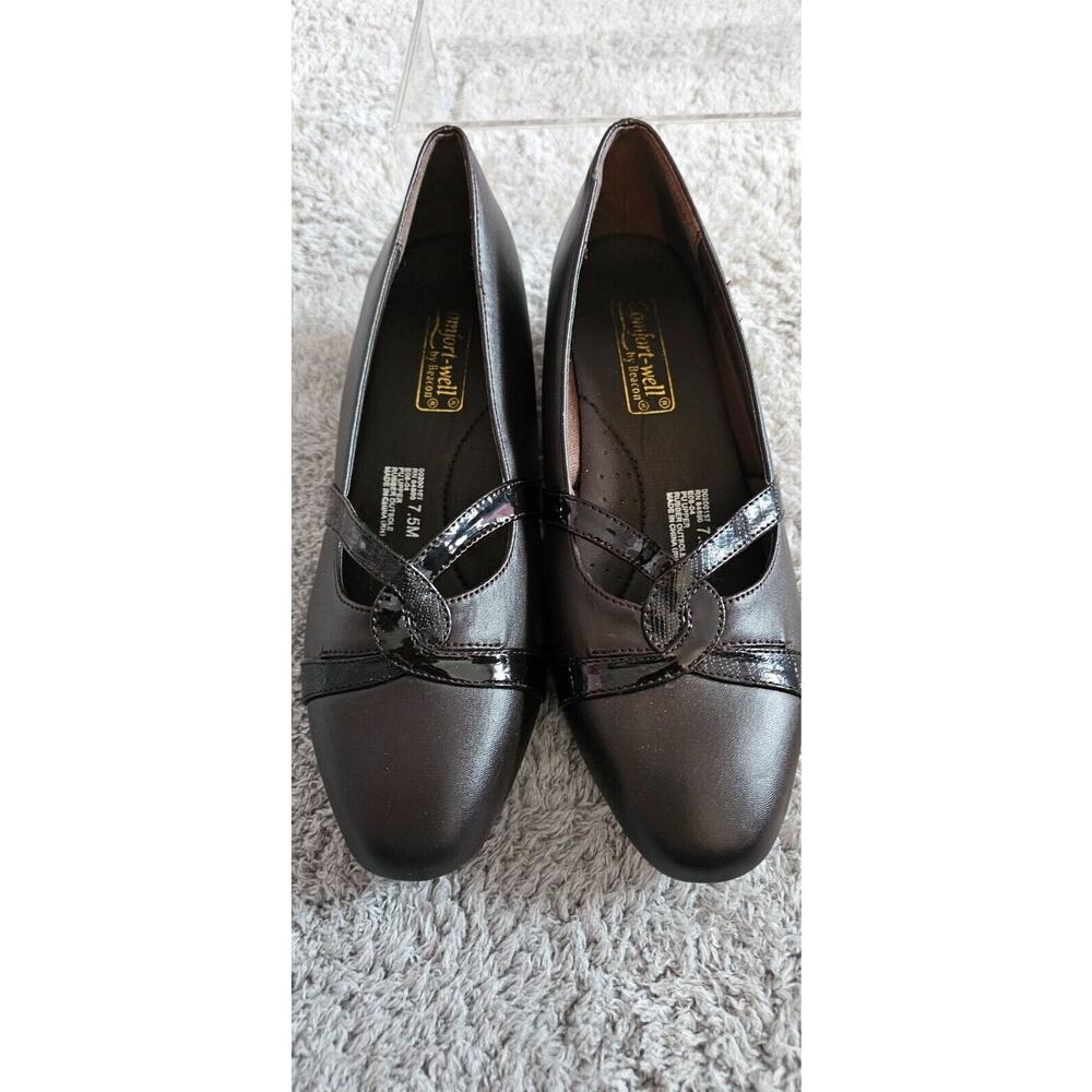 Comfort Well by Beacon Brown Pumps - Snakeskin Detail on Front - Heels Sz 7.5